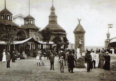 Променад отеля &quot;Замок у моря&quot;  1905г