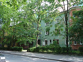 дом в котором до 1945 г. жила поэтесса на ул. сержанта Колоскова
