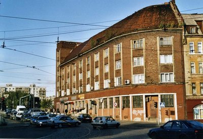 Pre-war block in Kaliningrad 2003.jpg