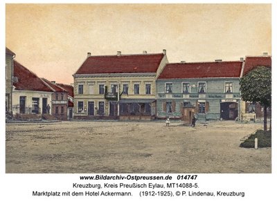 Kreuzburg_Marktplatz_mit_dem_Hotel_Ackermann.jpg