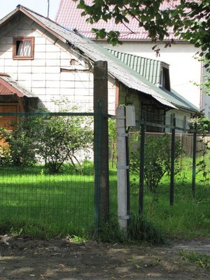 А сей образец увы...лишен всех своих принадлежностей