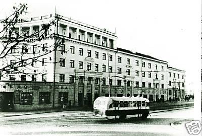 1954-STALINGRAD PROSPEKT-HUFENALLEE.jpg