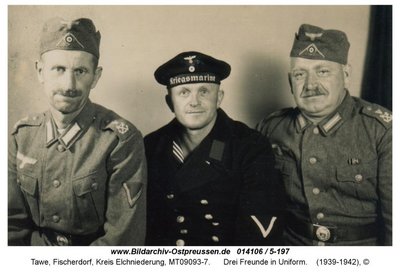 Drei Freunde in Uniform.jpg