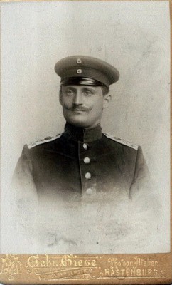 Grenadier Rgt. Konig Friedrich der Grosse Nr.4.jpg