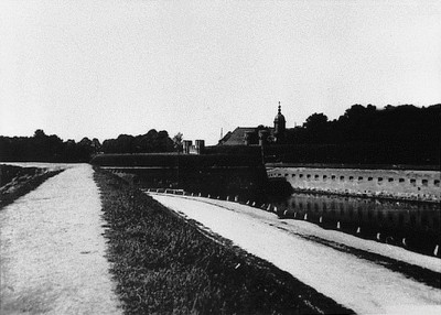 Königsberg, Blick auf Befestigungsanlagen Richtung Sackheimer Tor.jpg