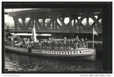 Dampfschiff Lobenicht, Partie am Hafen.jpg