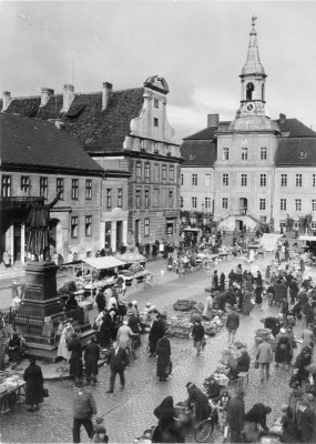 Bundesarchiv_B_145_Bild-P001239,_Tilsit.jpg