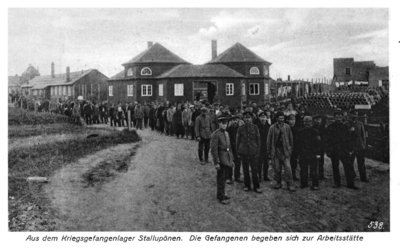 151 staedtisches Gefangenenlager 1915-19 - auf dem Weg zur Arbeitstaette.jpg
