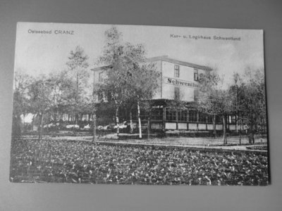Cranz-Kur-und-Logirhaus-Schwentlund-Ansichtskarte-1913.JPG