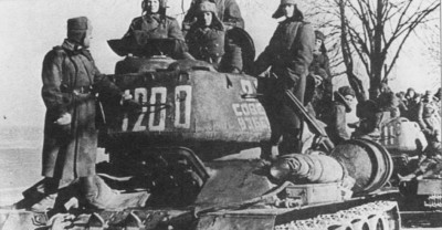 Колонна танков Т-34-85 образца 1944 г.jpg