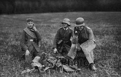 1927[9] September. Feldmanöver der Reichswehr 4. Division in Sennelager bei Paderborn Bielefeld. Pioniere und Nachrichtentrupре.jpg