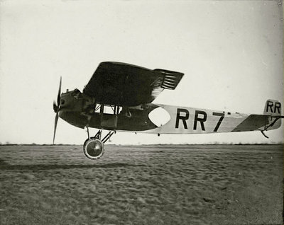 Fokker F3 27 год.
