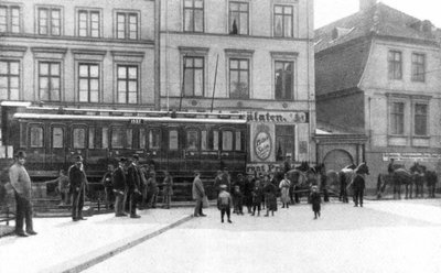 Vom alten Werk Weidendamm wurden die fertigen Erzeugnisse mit Pferdewagen durch die Stadt zum weiteren Transport gezogen