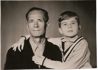 Мой дедушка Ковалев В.М и я.Первая половина 70-х годов.