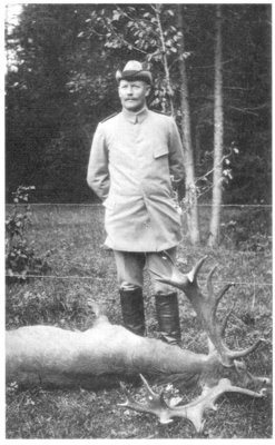 OF Witte mit dem ungeraden 20 ender, den der Kaiser am 30.09.1911 auf der Kaiserinwiese des Belauf Hirschthal erlegte