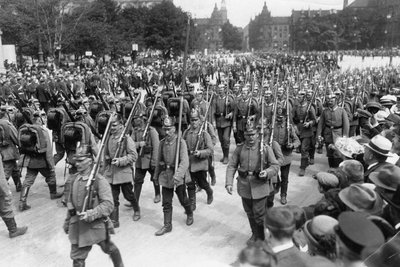 1-Weltkrieg-Parade-Landsturmbataillon.jpg