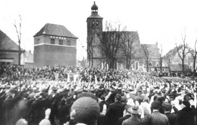 600 Jahrfeier der Stadt Wehlau - Festgottesdienst auf der Schanze -.jpg