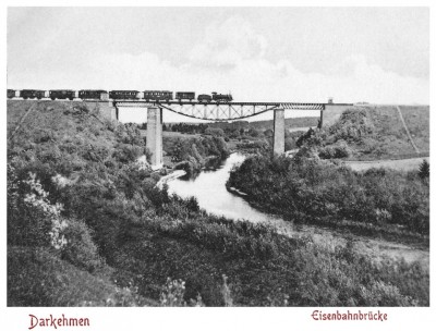 DarkehmenEisenbahnbruecke.jpg