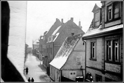 Königsberg Ostpr., Strassenszene von der Unterkunft aufgen. 1940.jpg
