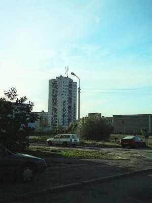 Здание в мае 2003 года.