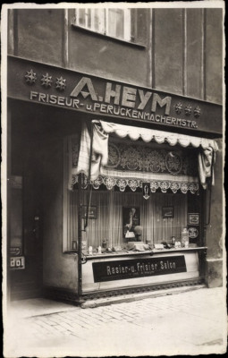 Koenigsberg - Rasier und Friseursalon A. Heym.jpg