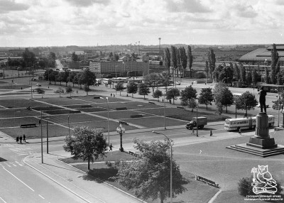 Калининград - Площадь Калинина, 1980.jpg