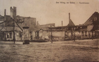Gumbinnen-der Krieg im Osten 1915.jpg