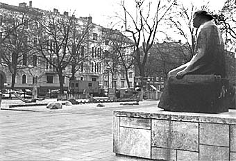 Площадь Кете Кольвиц в Берлине.jpg