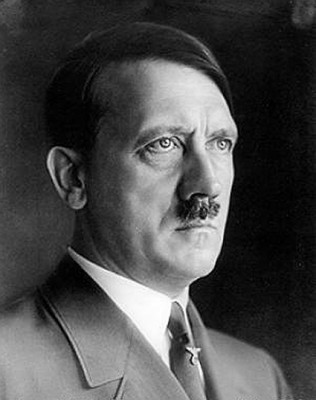 Hitler_portrait_HU_5239.jpg