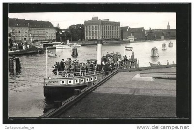 Dampfschiff Loebenicht, Partie am Hafen.jpg