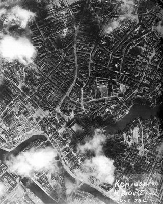 авиафото после налета 1944.jpg