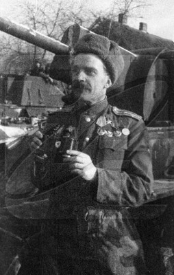Гвардии полковник, Герой Советского Союза, командир полка Скрынников.jpg