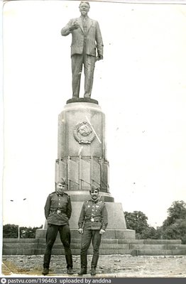 196463 Памятник Калинину.jpg
