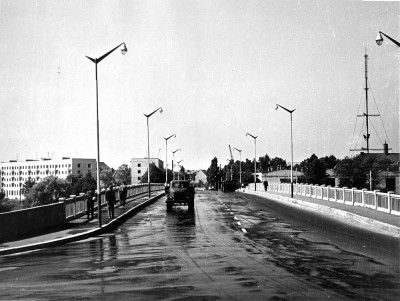 Калининград 1965 мост на ул. Озерова.jpg
